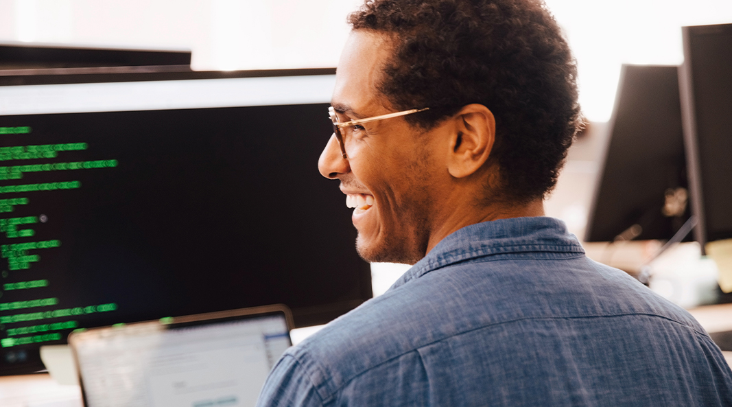  只需在您的 NGFW 中建置原則即可完全控制流量