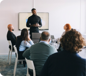 董事會議室的高階主管
